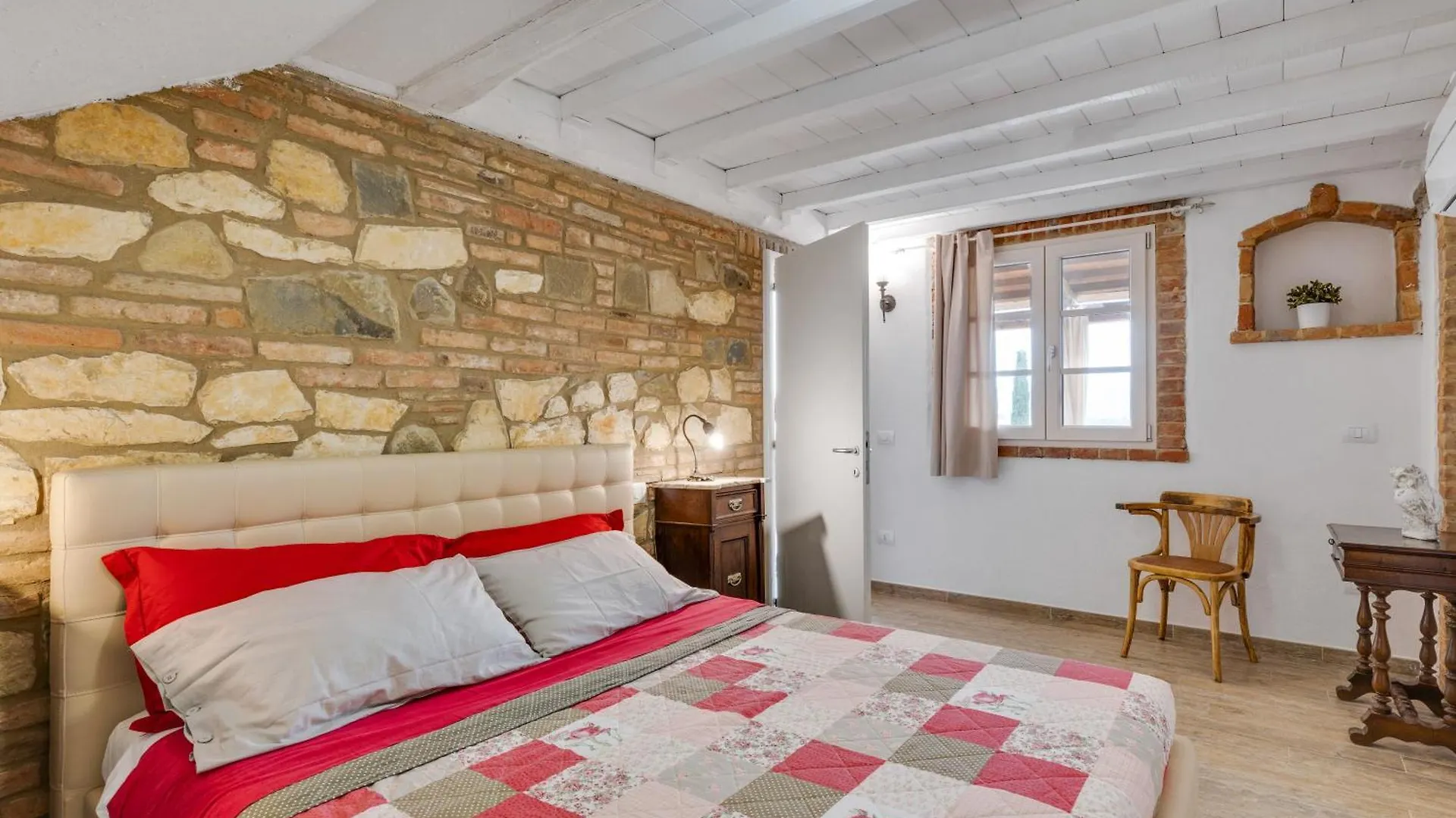 Agriturismo San Tommaso Pomarance 0*,
