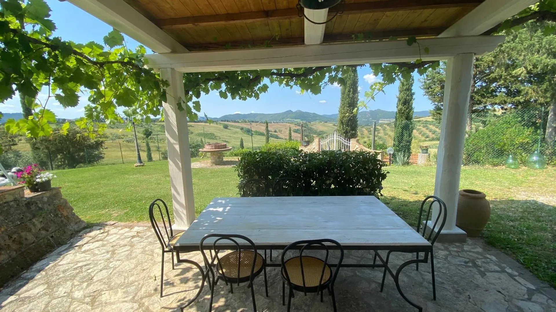 Agriturismo San Tommaso Pomarance 0*,  Italie